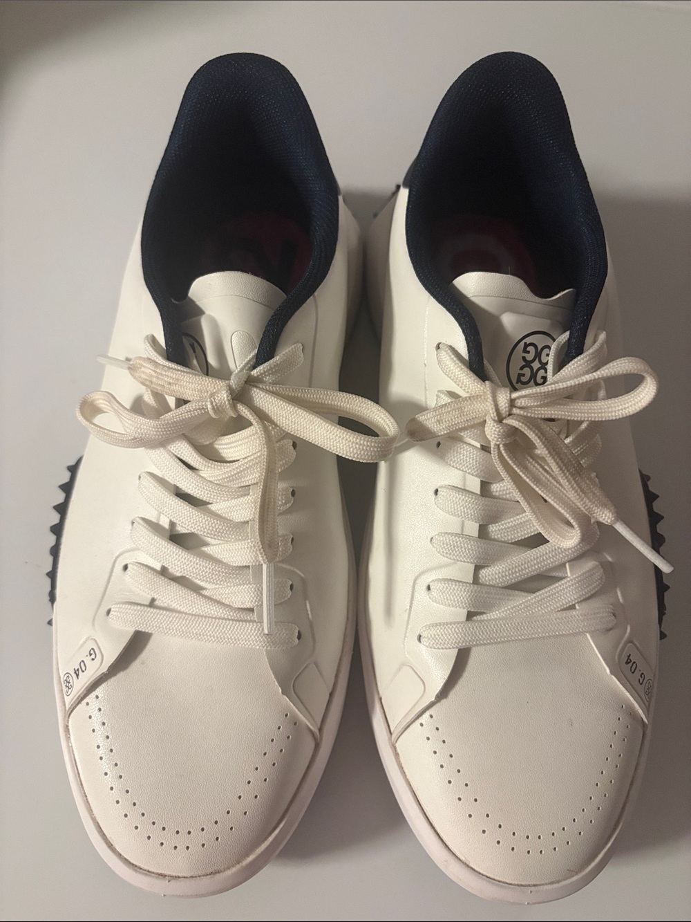G/FORE White Leather Athletic Sneakers with Navy Collar